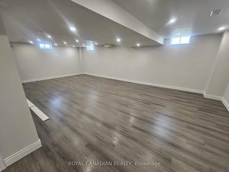 233 Leslie Davis St — Photo 44