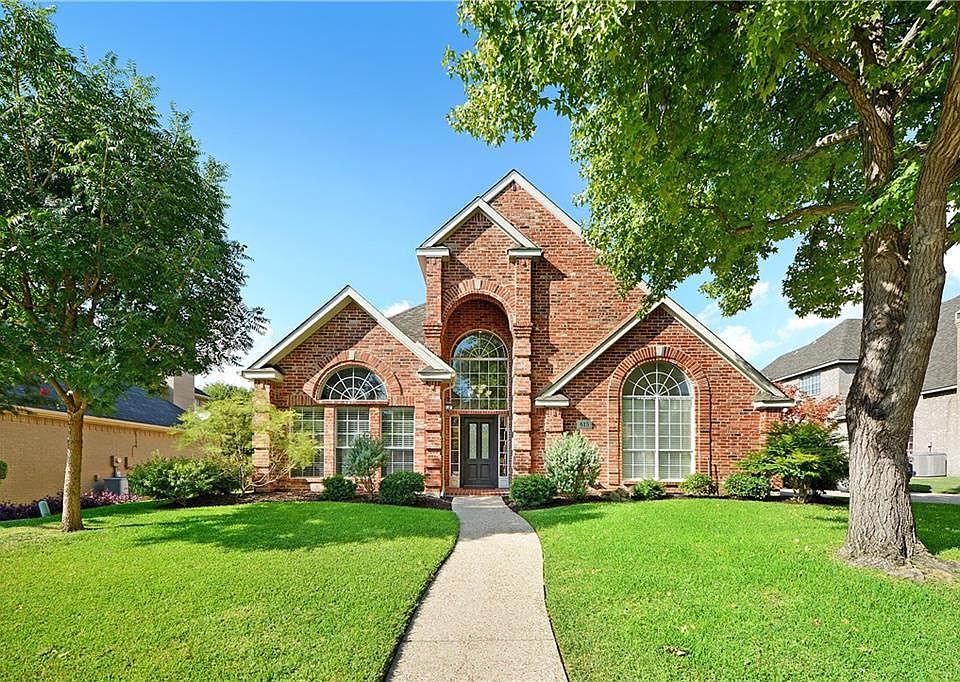 1st image of 815 Hills Creek Dr