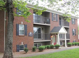325 W Stephen Foster Ave APT 304, Bardstown, KY 40004