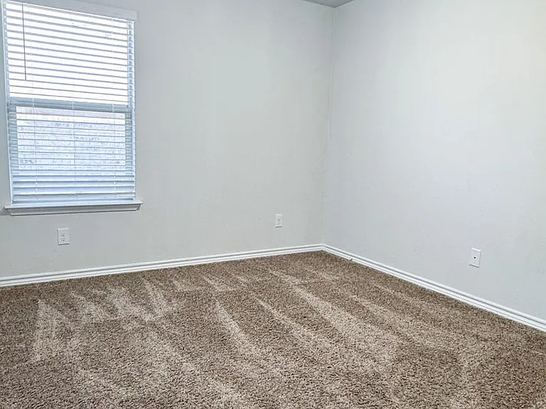 6233 Lavaca Dr — Photo 10