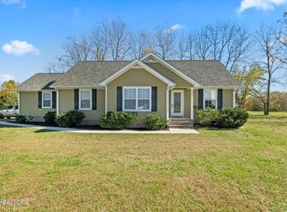 500 Walnut Heights Ln, Rickman, TN 38580
