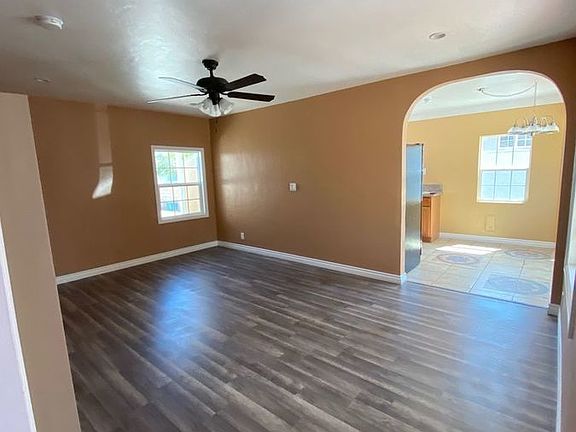 3rd image of 1331 W 219th St