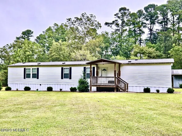 309 S Stringfeild Street, Atkinson, NC 28421