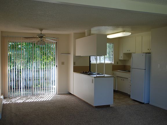 Dining Room and Kitchen