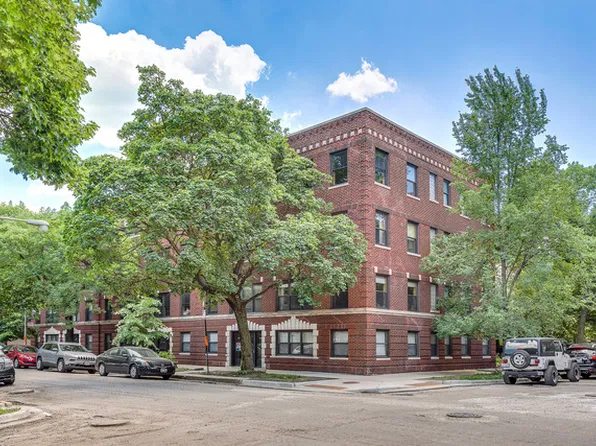 1253 W Roscoe St #3, Chicago, IL 60657