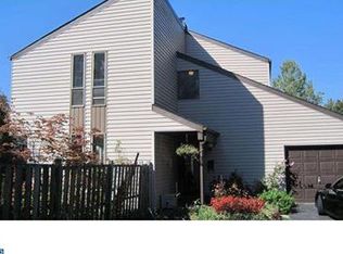 14 Enfield Dr, East Windsor, NJ 08520