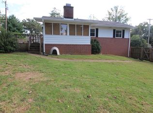 101 E Magnolia Ln, Oak Ridge, TN 37830