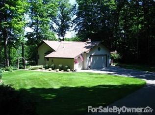 5952 Shore Orchid Dr, Gaylord, MI 49735