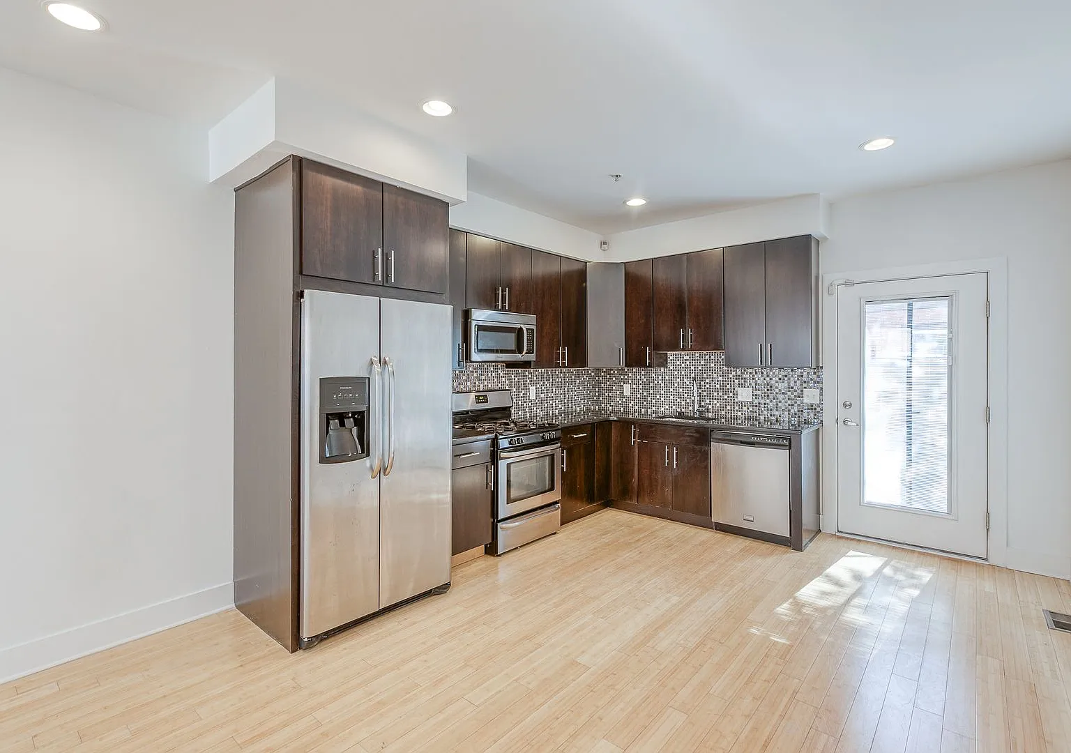 Bella Vista Townhome — Photo 3