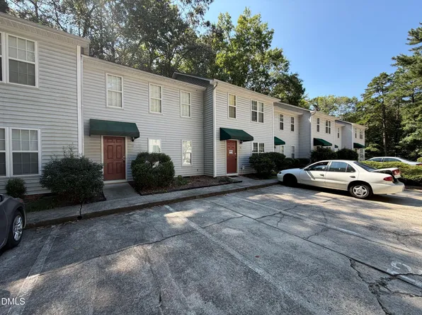 12 Mandy Ct, Durham, NC 27707
