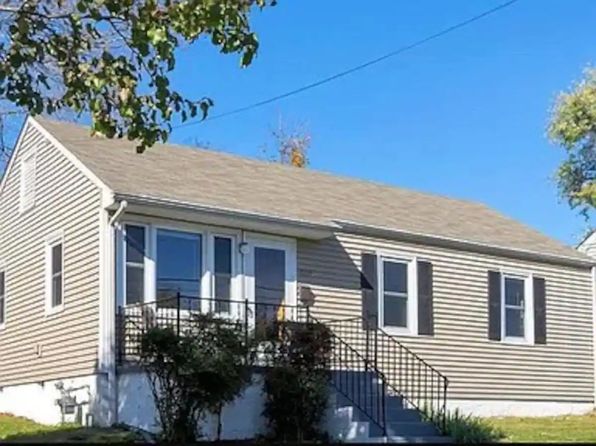 1033 Saint Clair Ave