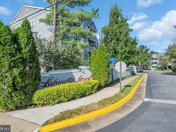 2nd image of 7702 Lafayette Forest Dr Unit 1