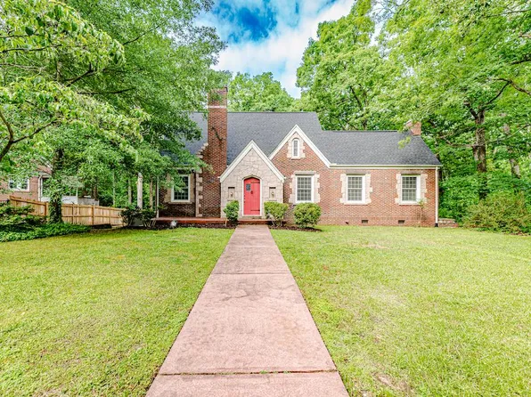 217 Hillcrest Dr, Sanford, NC 27330