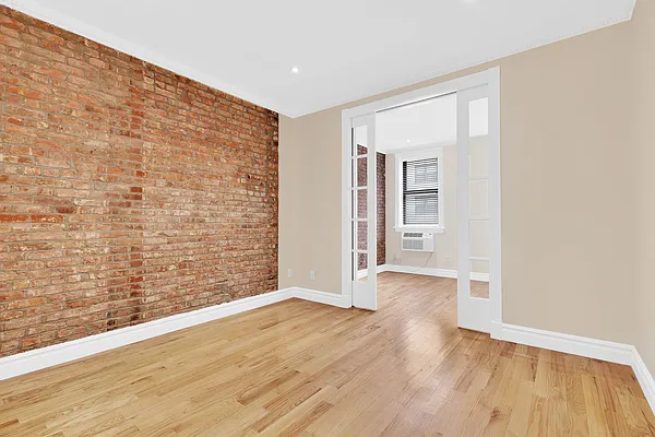 Rented by Cooper & Cooper Real Estate | media 4