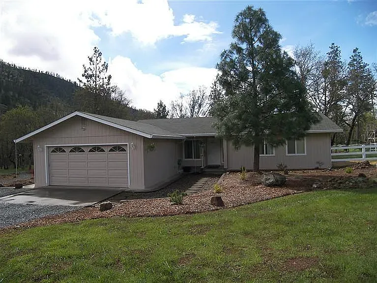 695 Jumpoff Joe Creek Rd — Photo 1