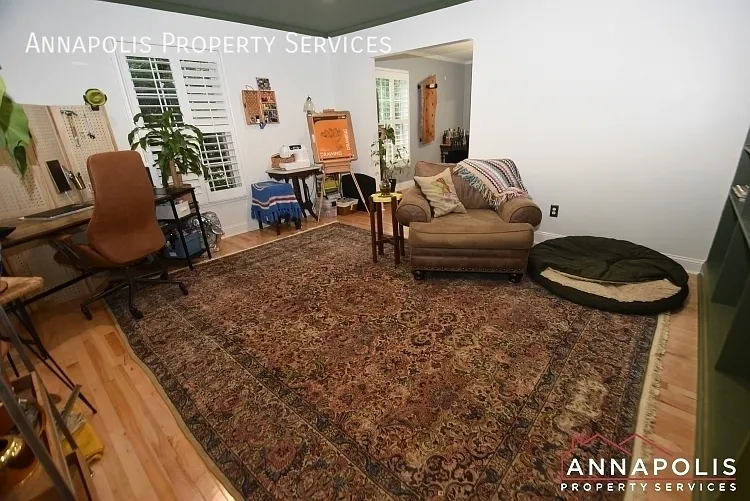 449 Alfreton Ct — Photo 11