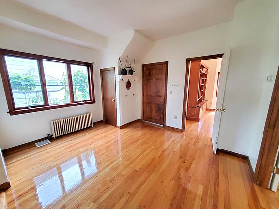 4th image of 16 Leyden St #1