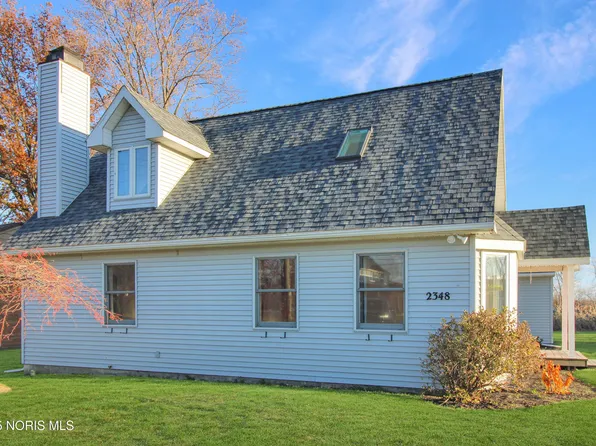 2348 E Sand Rd, Port Clinton, OH 43452