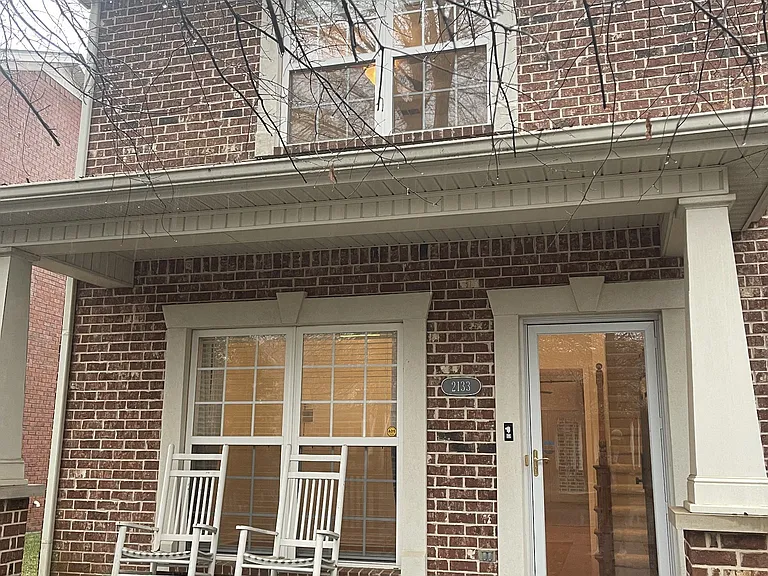 2133 Cason Ln — Photo 1