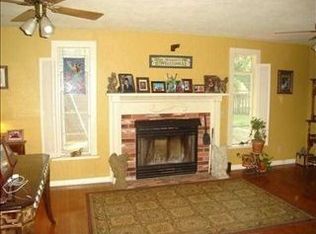 16205 Hart Rd, Shawnee, OK 74801