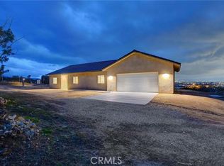 7370 W Juniper Rd, Apple Valley, CA 92308