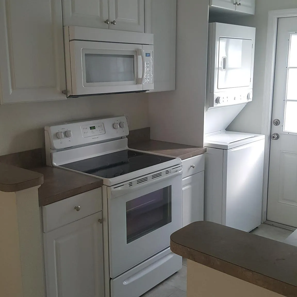 1788 Poinsettia Ave — Photo 3
