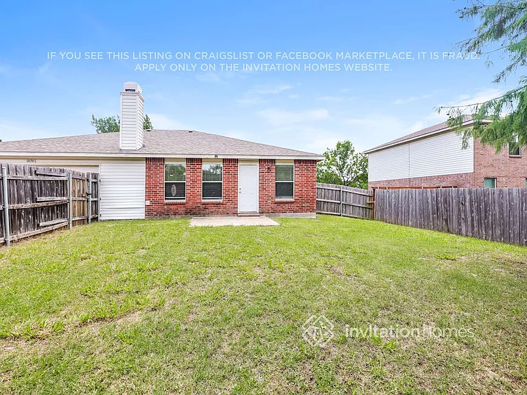 1676 Wildrose Dr — Photo 16