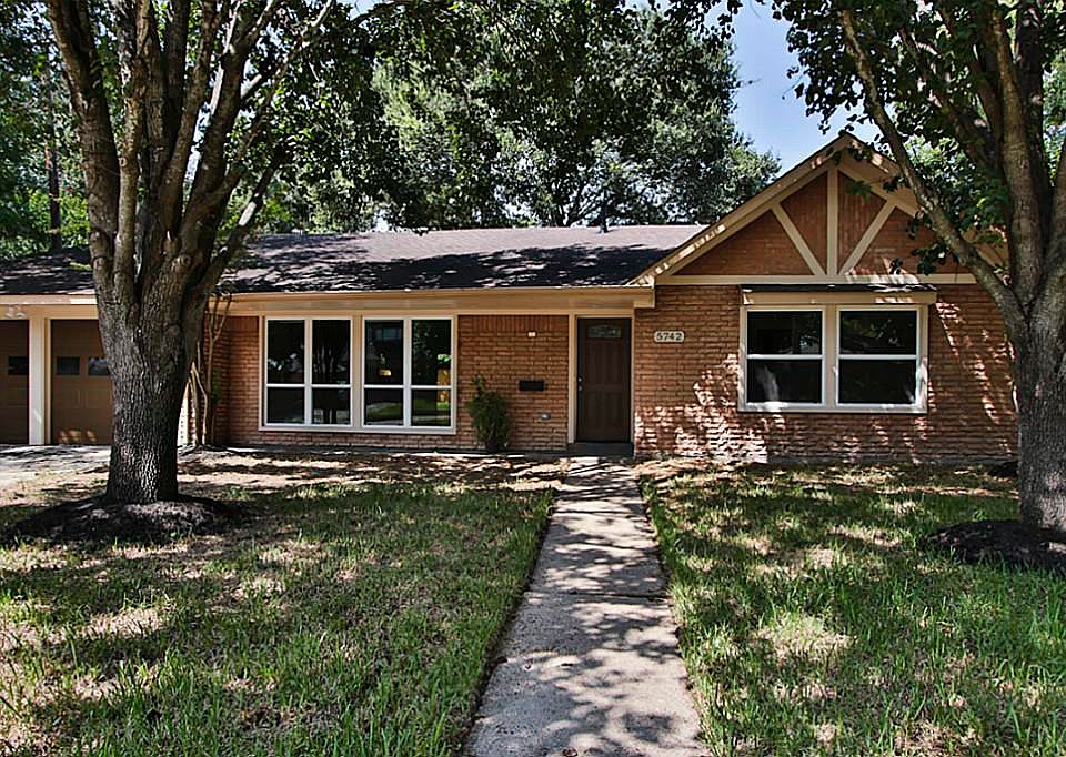1st image of 5742 Claridge Dr