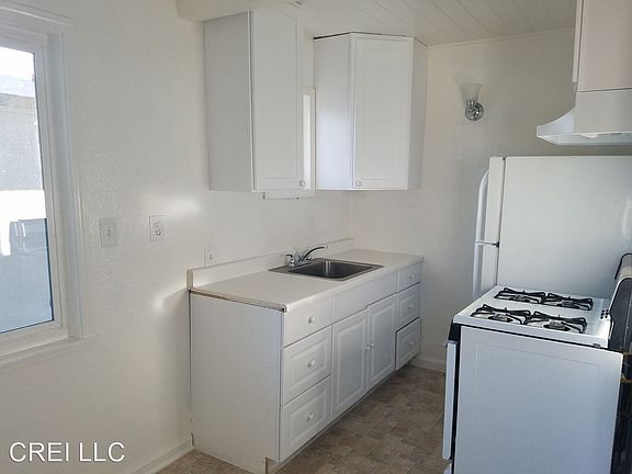 2nd image of 430 Chestnut St APT C
