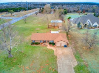 2300 Big Cedar Ave, Edmond, OK 73012