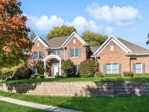 10 Kensington Ct, Iowa City, IA 52245