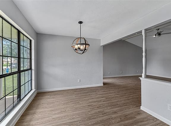 5th image of 1009 Lesa Ln
