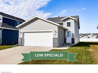 313 7th St E, Horace, ND 58047