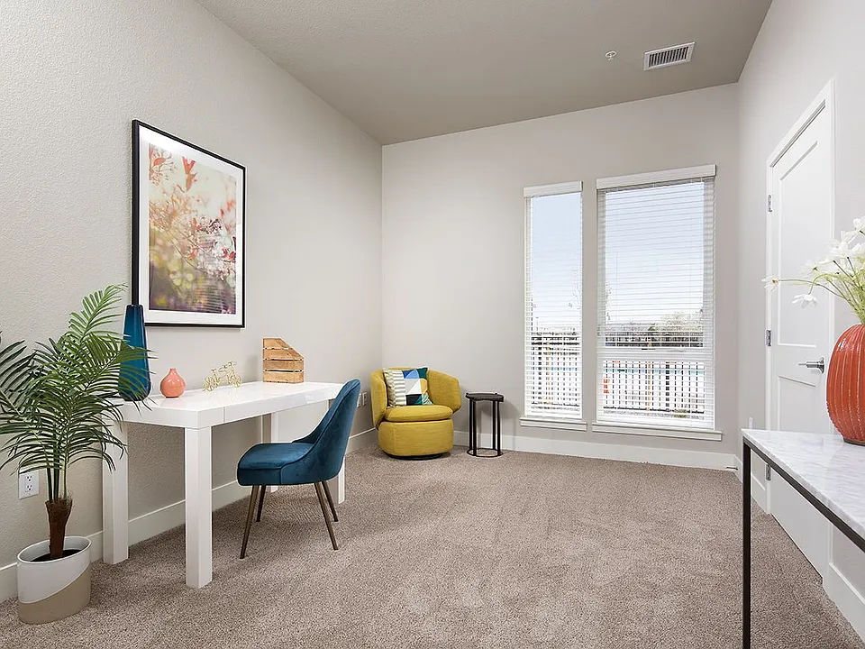 The Glenn apartments community photo