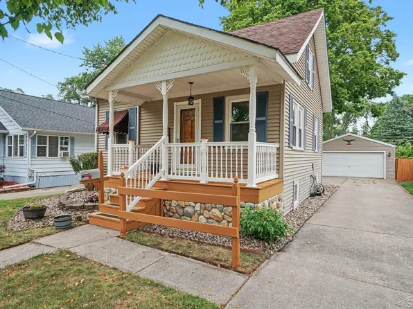 2412 N Charles St, Saginaw, MI 48602