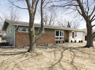 406 S 11th St, St Charles, IL 60174