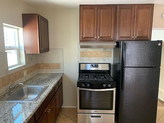 4th image of 4190 Arizona St