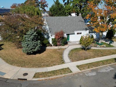 960 Holly Court, Franklin Square, NY, 11010