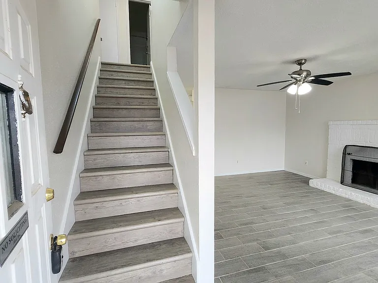 10045 Emerald Creek Dr — Photo 19