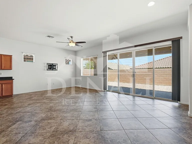 6474 W Willow Falls Way — Photo 5