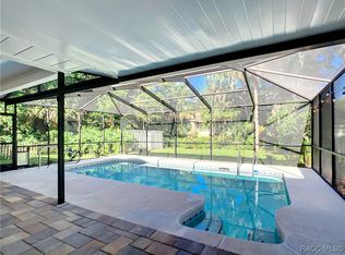 950 N Gardenview Ter, Crystal River, FL 34429