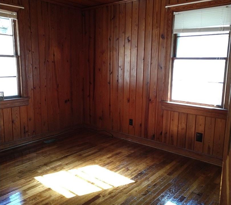 2nd image of 1606 Charlotte Ave
