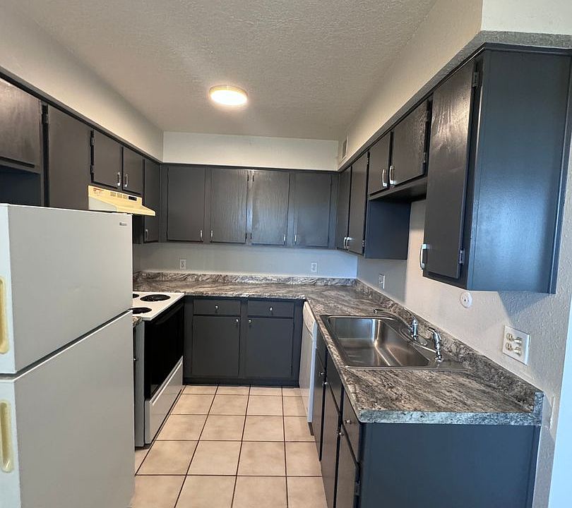 1st image of 250 Village Dr #278