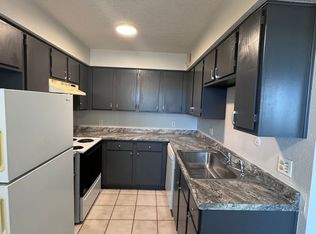 250 Village Dr #278, Los Lunas, NM 87031