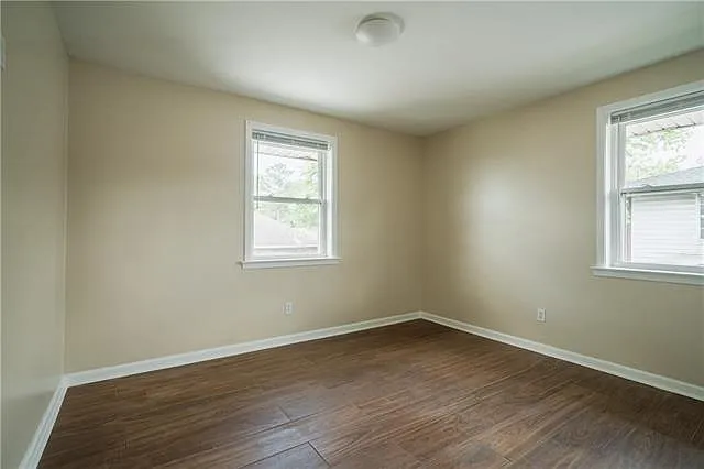 1621 Caton Ct — Photo 16