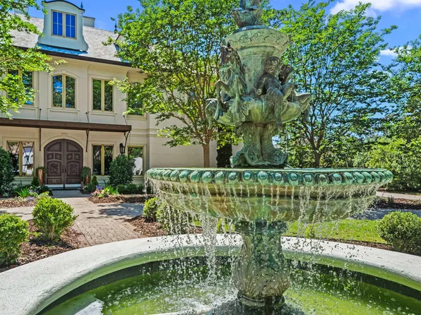 434 Captains Cir, Destin, FL 32541