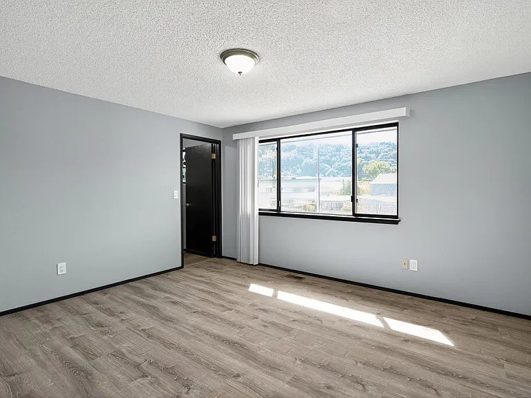 912 Algona Blvd N #A — Photo 19