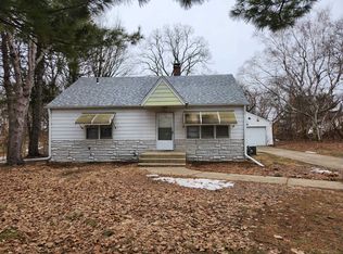 430 Phelps Ave, Rockford, IL 61108