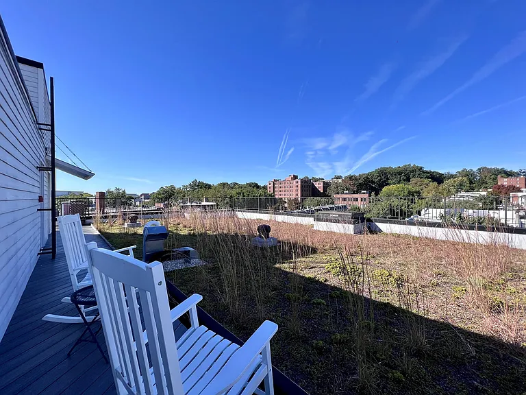 340 Adams St NE #302 — Photo 33