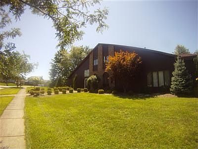 2nd image of 9741 Cedarwood Dr